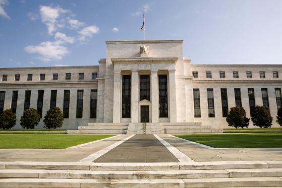 Quando il primo taglio dei tassi della Fed? Parola agli esperti