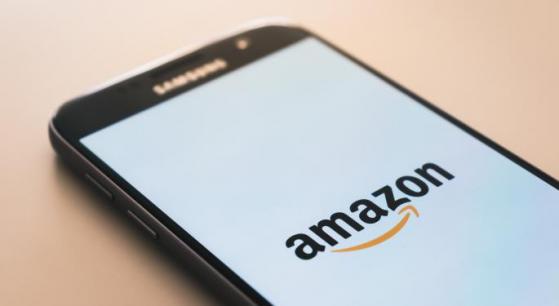 Goldman Sachs: Amazon miglior titolo Internet per il 2022