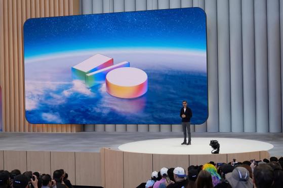 La nuova era di Google, che vuole far le scarpe a ChatGPT