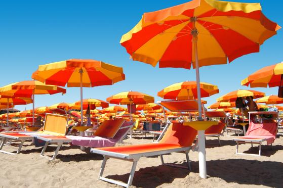 Caro-vacanze, andare in spiaggia costa fino al 30% in più